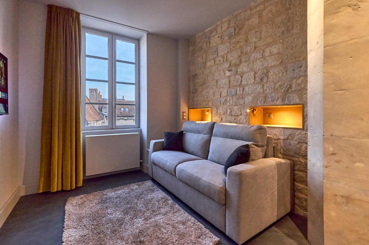 Appartement Montagnon - Les Suites Du Palais - Classe 4 Etoiles, Parking Prive, Vue Cathedrale, 3 Chambres, Primo C0Nciergerie ヌヴェール エクステリア 写真