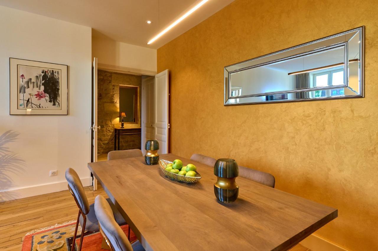 Appartement Montagnon - Les Suites Du Palais - Classe 4 Etoiles, Parking Prive, Vue Cathedrale, 3 Chambres, Primo C0Nciergerie ヌヴェール エクステリア 写真