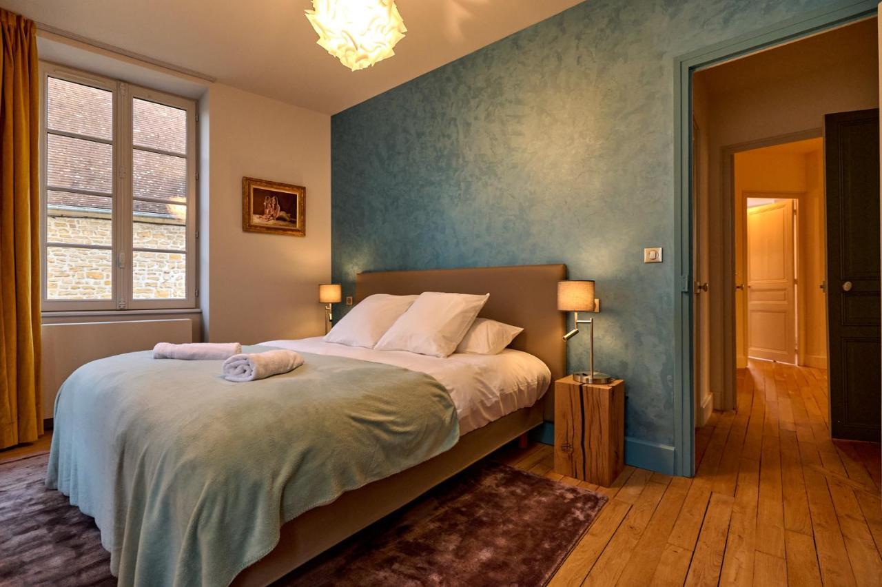 Appartement Montagnon - Les Suites Du Palais - Classe 4 Etoiles, Parking Prive, Vue Cathedrale, 3 Chambres, Primo C0Nciergerie ヌヴェール エクステリア 写真