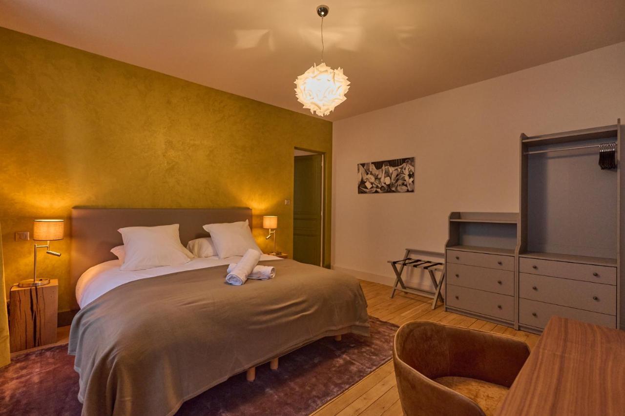 Appartement Montagnon - Les Suites Du Palais - Classe 4 Etoiles, Parking Prive, Vue Cathedrale, 3 Chambres, Primo C0Nciergerie ヌヴェール エクステリア 写真