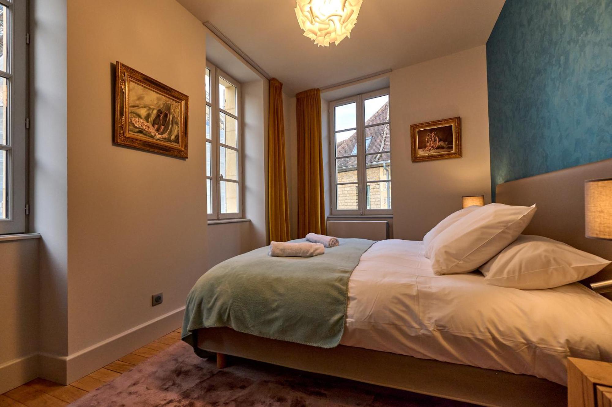 Appartement Montagnon - Les Suites Du Palais - Classe 4 Etoiles, Parking Prive, Vue Cathedrale, 3 Chambres, Primo C0Nciergerie ヌヴェール エクステリア 写真