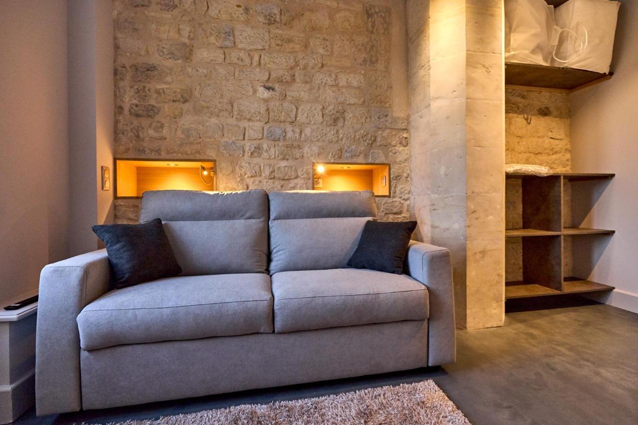 Appartement Montagnon - Les Suites Du Palais - Classe 4 Etoiles, Parking Prive, Vue Cathedrale, 3 Chambres, Primo C0Nciergerie ヌヴェール エクステリア 写真