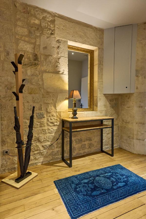 Appartement Montagnon - Les Suites Du Palais - Classe 4 Etoiles, Parking Prive, Vue Cathedrale, 3 Chambres, Primo C0Nciergerie ヌヴェール エクステリア 写真