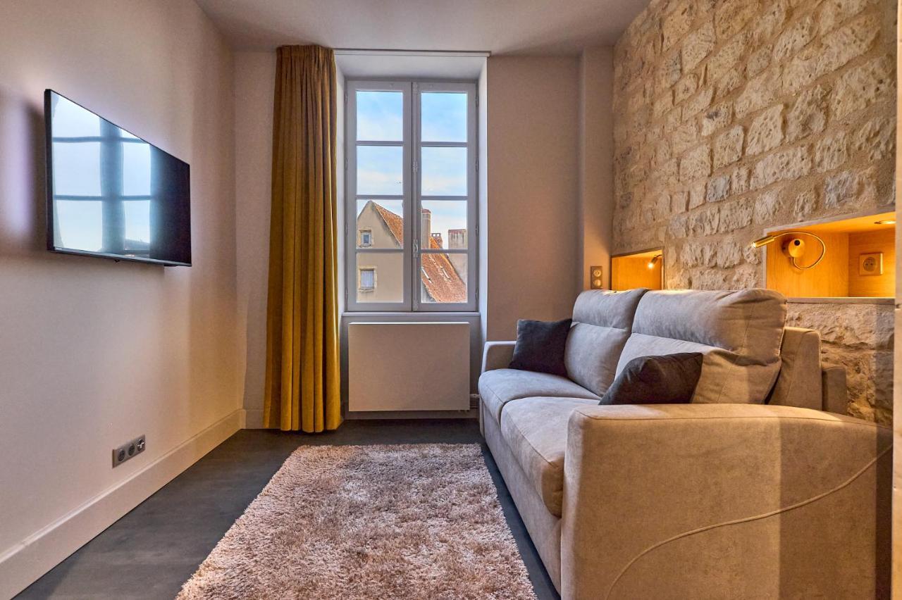 Appartement Montagnon - Les Suites Du Palais - Classe 4 Etoiles, Parking Prive, Vue Cathedrale, 3 Chambres, Primo C0Nciergerie ヌヴェール エクステリア 写真